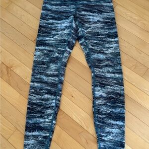Lululemon low waist Blue Patterned Leggings